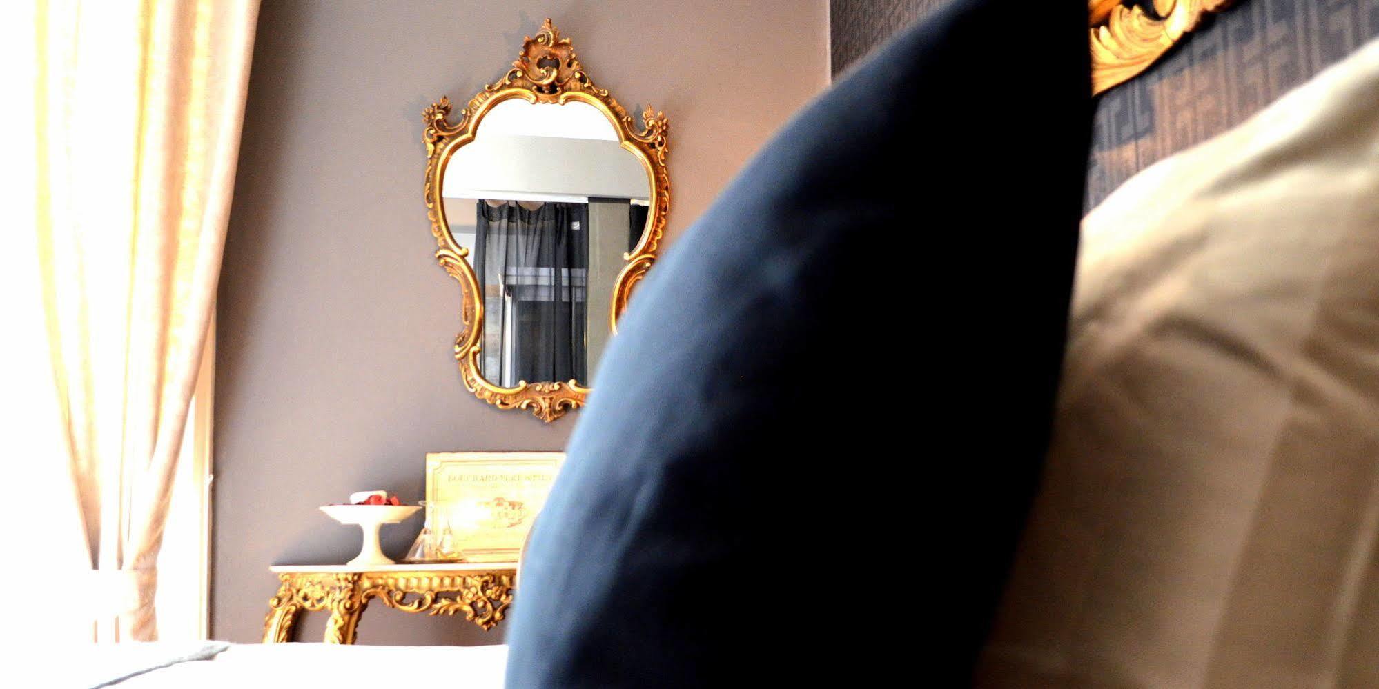 La Casa Del Duca Bed & Breakfast Milan Exterior photo